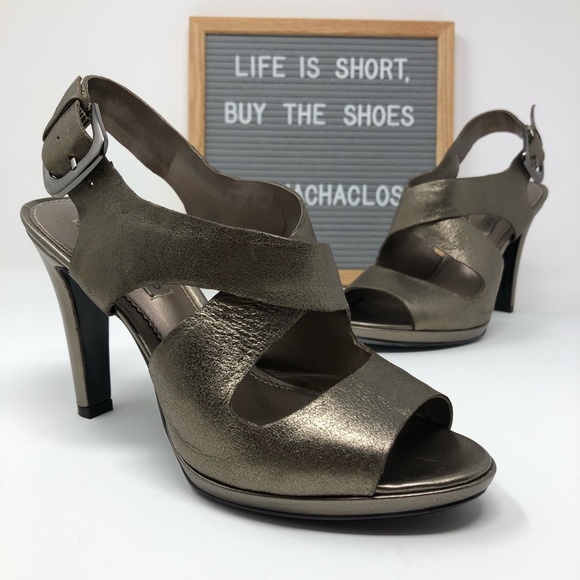 bandolino strappy heels